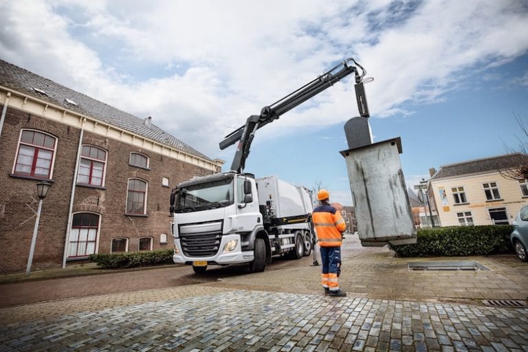 Hiab Meets Challenges of Waste Collection Customers with new Crane for Underground Containers