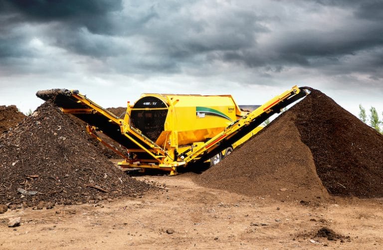 Vermeer Introduces the TR6400 Trommel Screen