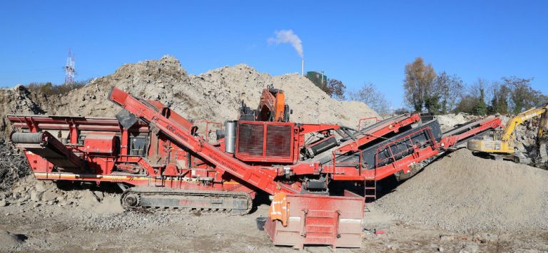 Creation of Valuable Iron Scrap Fraction from Rubble Recycling