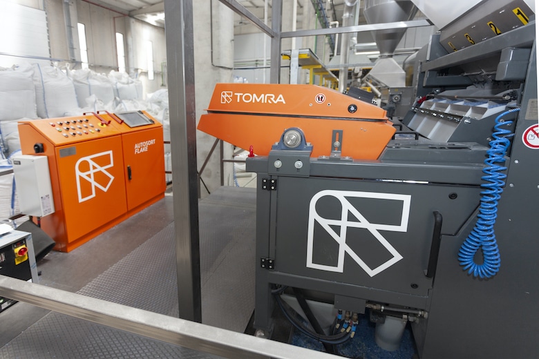 Burkasan has chosen TOMRA’s Sorting Technology to Recycle HDPE Bottles in its new Plant