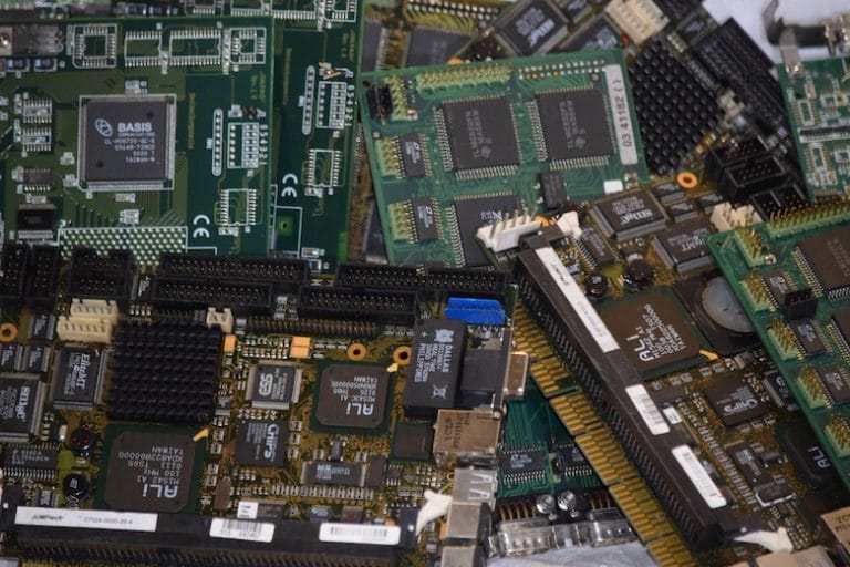 RECO-E Brings Precious Metals, Rare Earth, and Plastics Built into old Computers Back Through Recycling