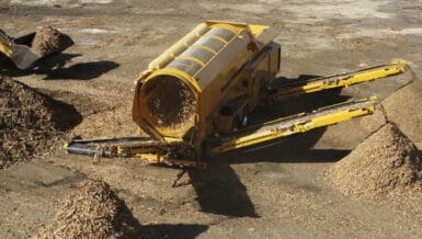 New Vermeer TR6450 Trommel Screen Delivers Three-Product Separation