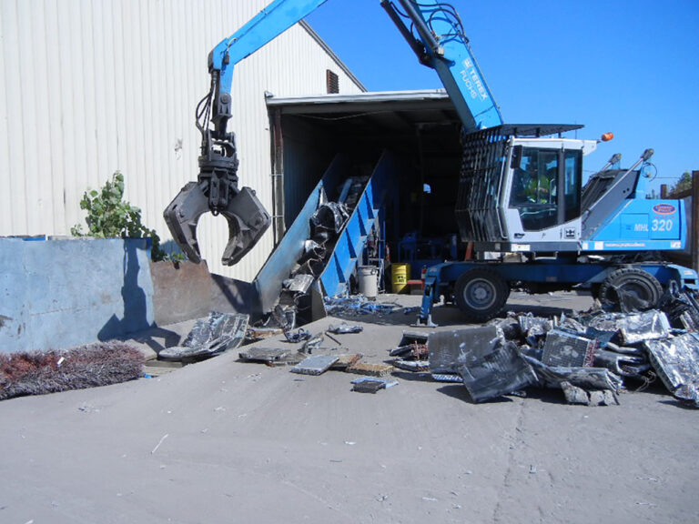 Metal Recycling Meets Innovation. Heavy-Duty, Metal Recycling Solutions from Endura-Veyor, Inc.