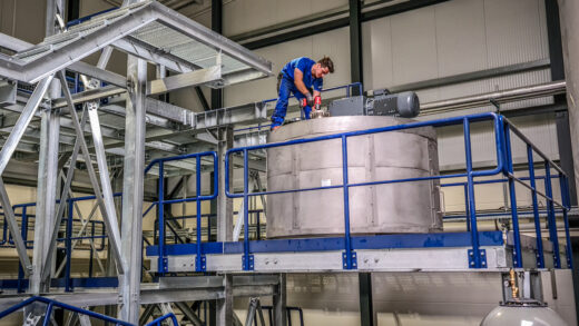 FAKUMA 2021: PET Hot-Wash System and  Micromat Premium Shredder