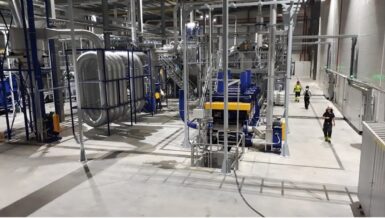 Modern film washing plant with hot wash step