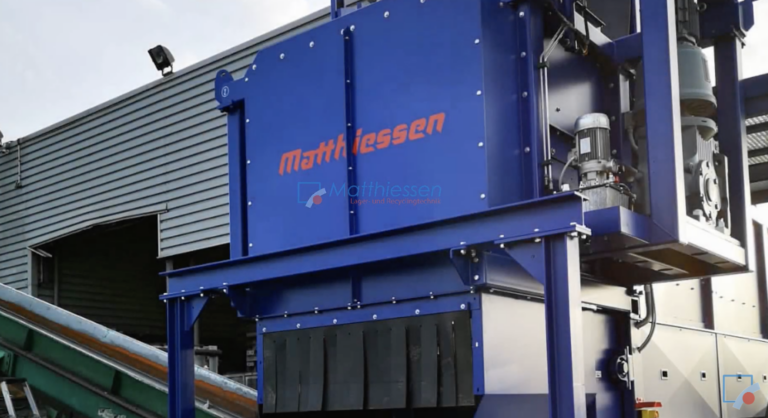 Breaking Up and Dosing of PET-Bottle Bales by Matthiessen