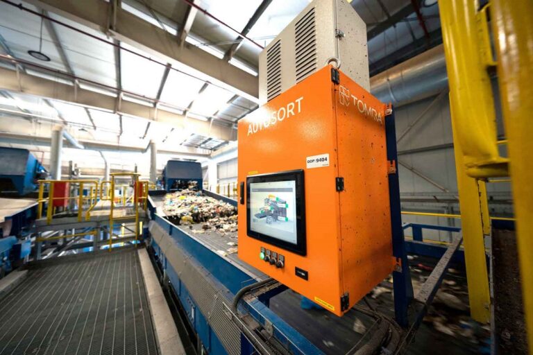 TOMRA Recycling's Technology Takes Center Stage in the UAE's First Automated Sorting Plant