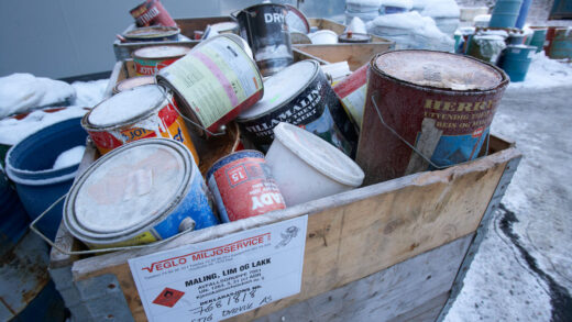 Separating Paint Leftovers from Buckets
