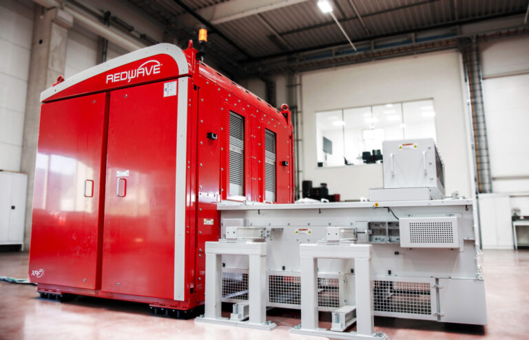 REDWAVE Launches Revolutionary XRF Fine Sorting Machine, setting new standards in performance and precision