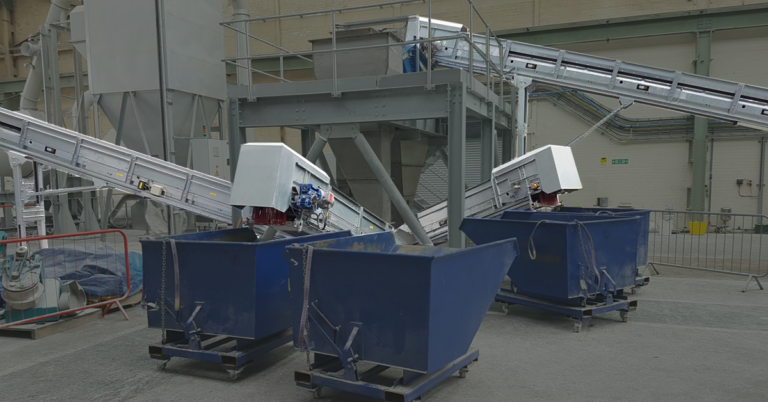 EASIKIT Conveyors in the Waste and Recycling Industry