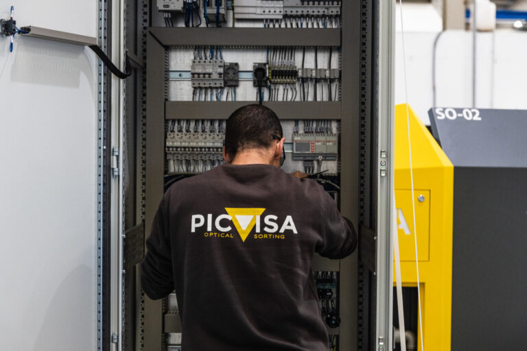 PICVISA: Innovation and Leadership in Glass Sorting