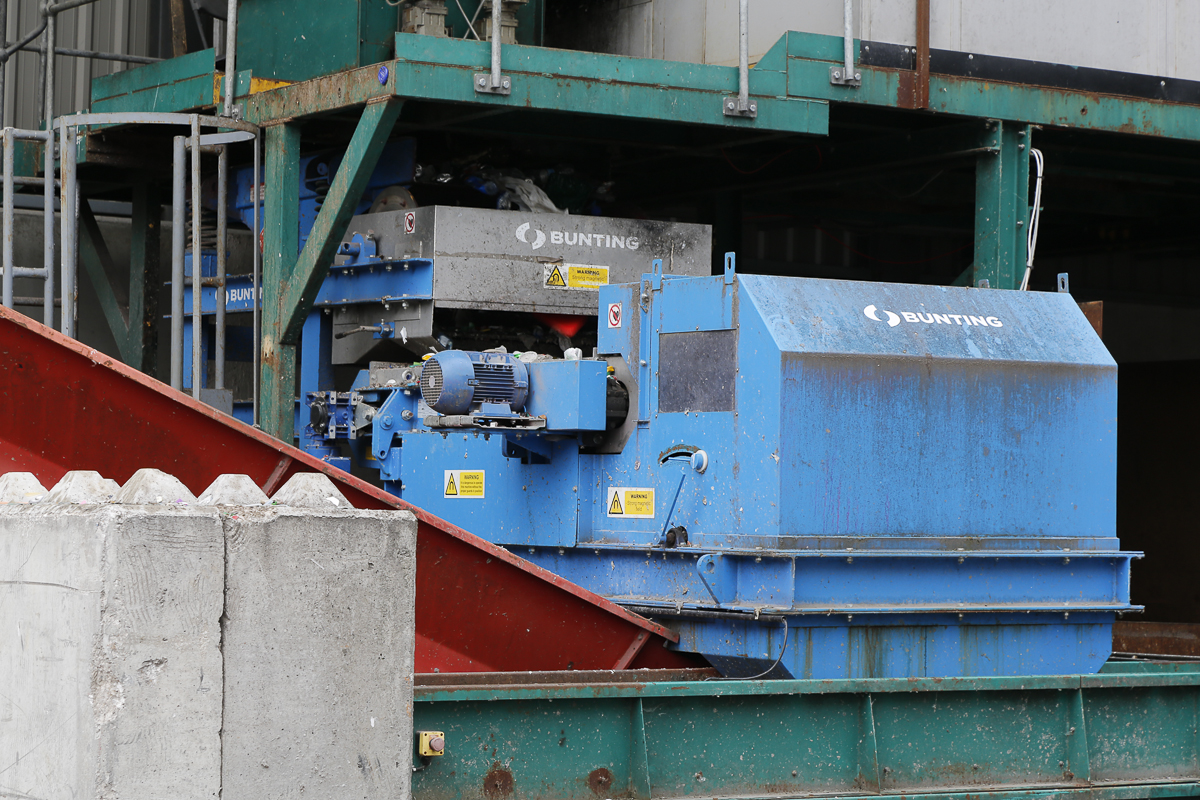 Vital Metal Recovery in MRFs