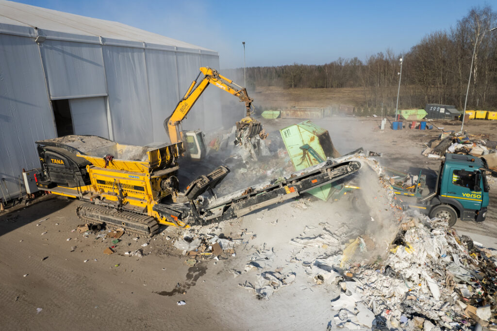 TANA Shark ET Shredder: An Efficient and Environmentally Friendly Solution for Construction Waste Recycling