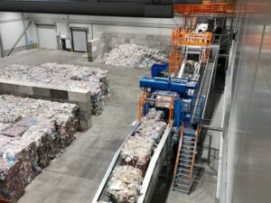 Comparing Material Infeeding Methods: Why the Start of the Process Matters Most