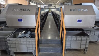 From Wardrobe to Workshop: AI-Powered Sorting Transforms Post-Consumer Textile Recycling in France