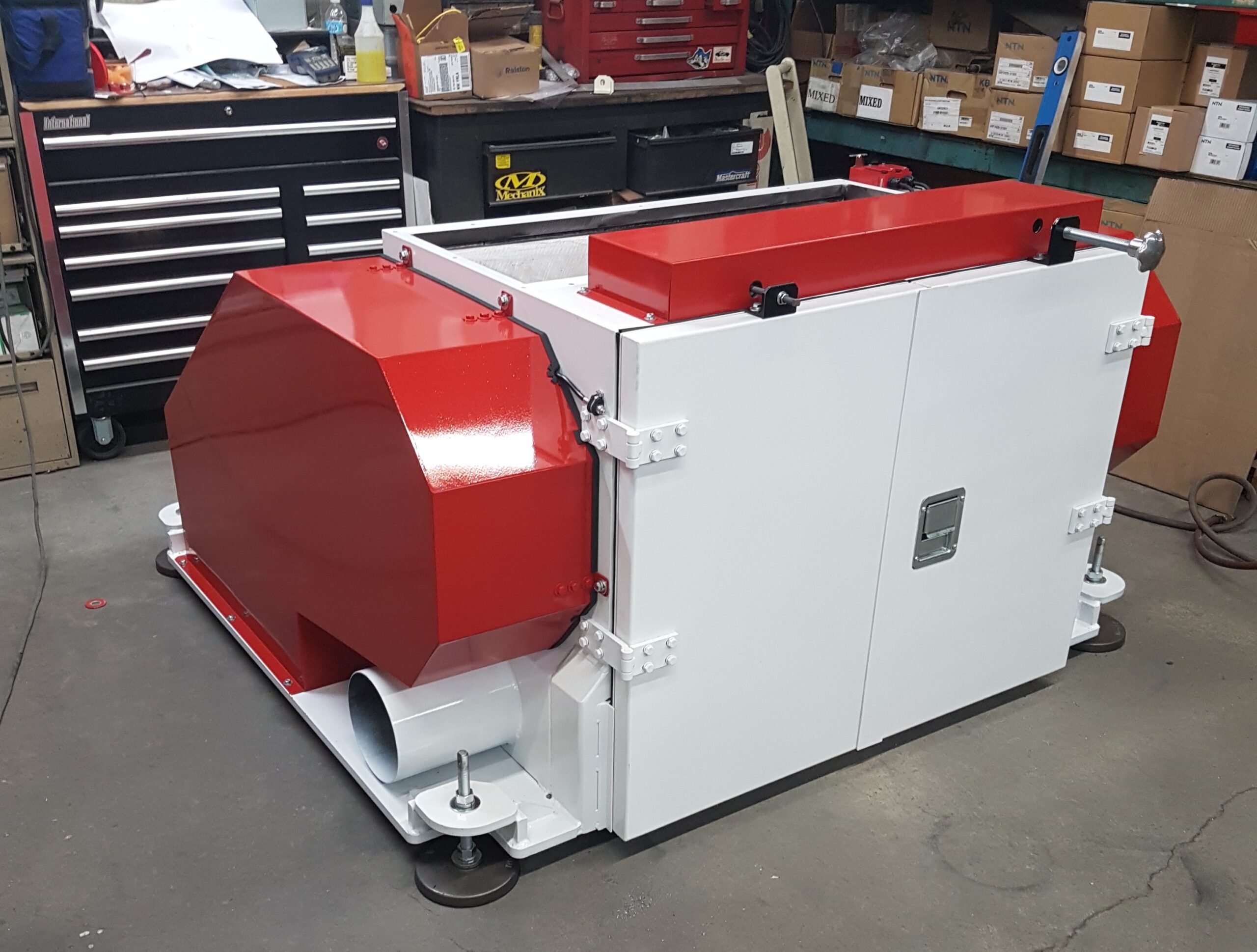 Rotogran Builds the First Granulator Engineered for Under-Shredder Shock Loading