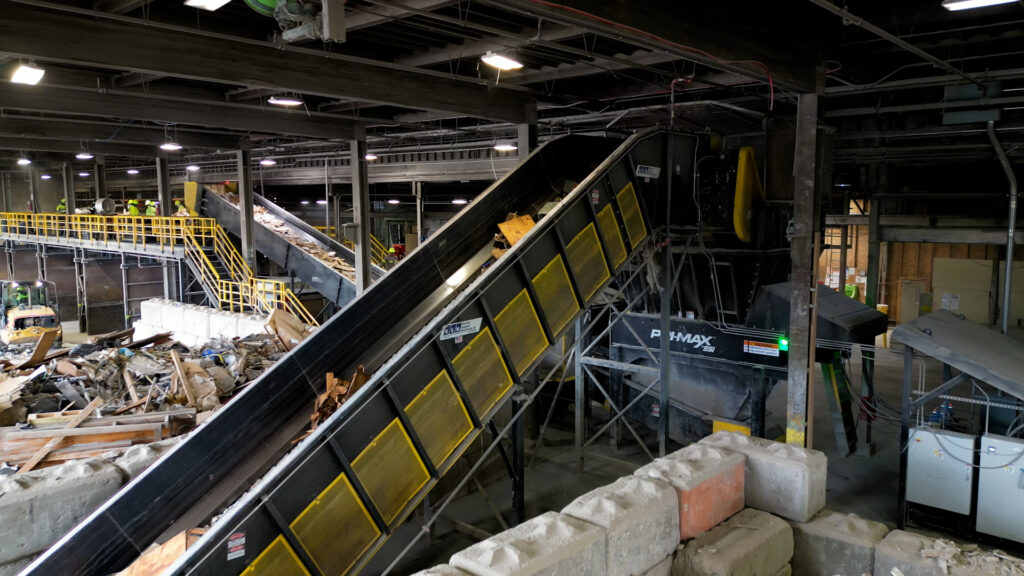 From Massive Chunks to Perfect Particles: A Guide to SSI Shredding Systems’ Output Sizes