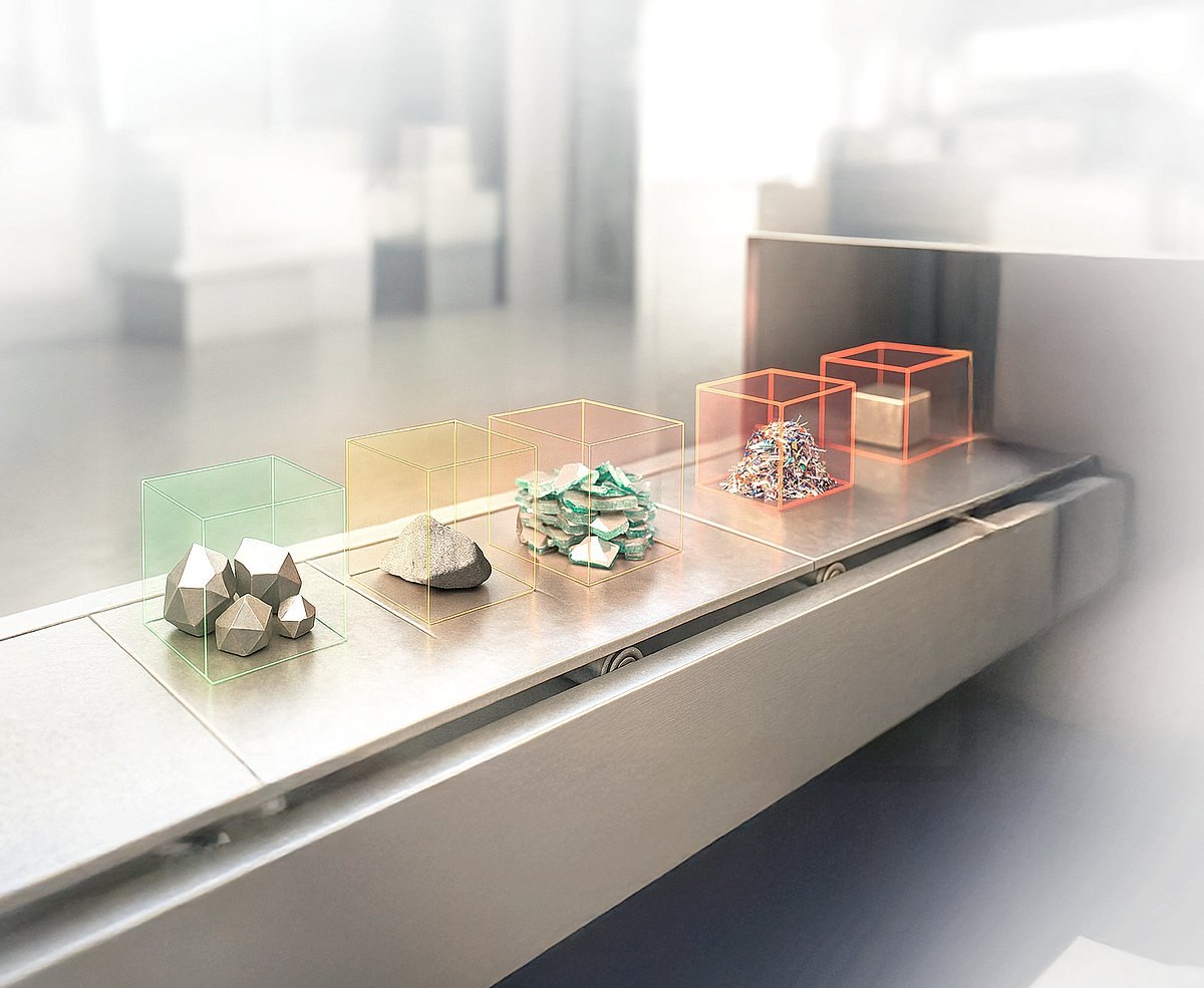 Illustration of different material pieces on a conveyor, each highlighted by a coloured detection box